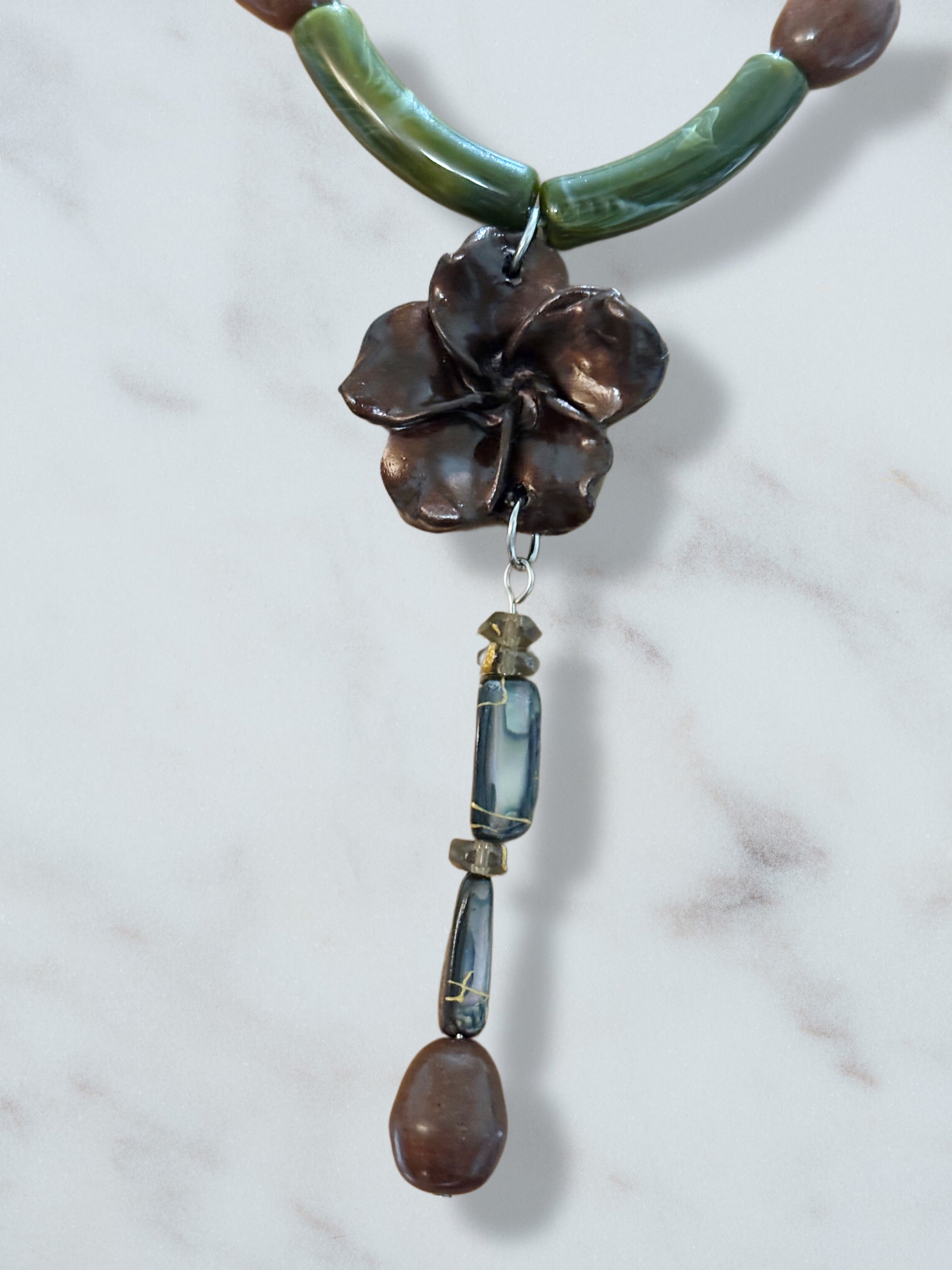 Collar Flor Porcelana