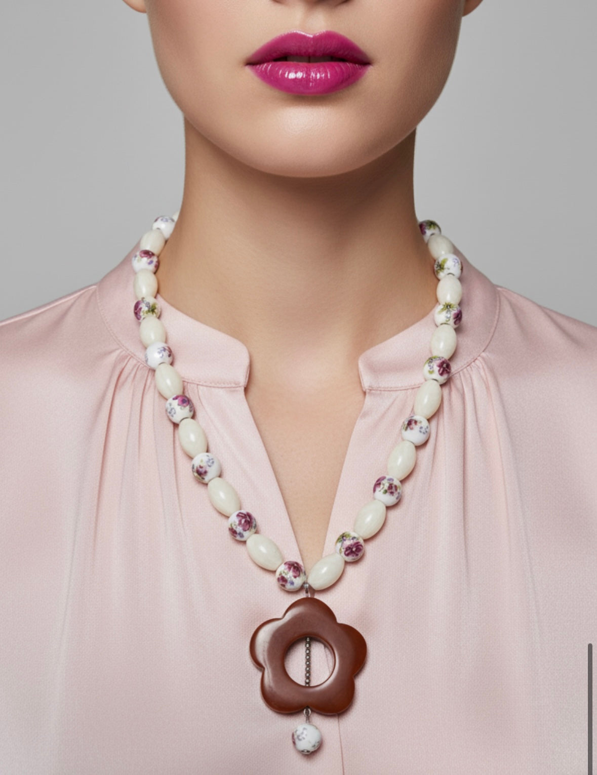 Collar Granadina