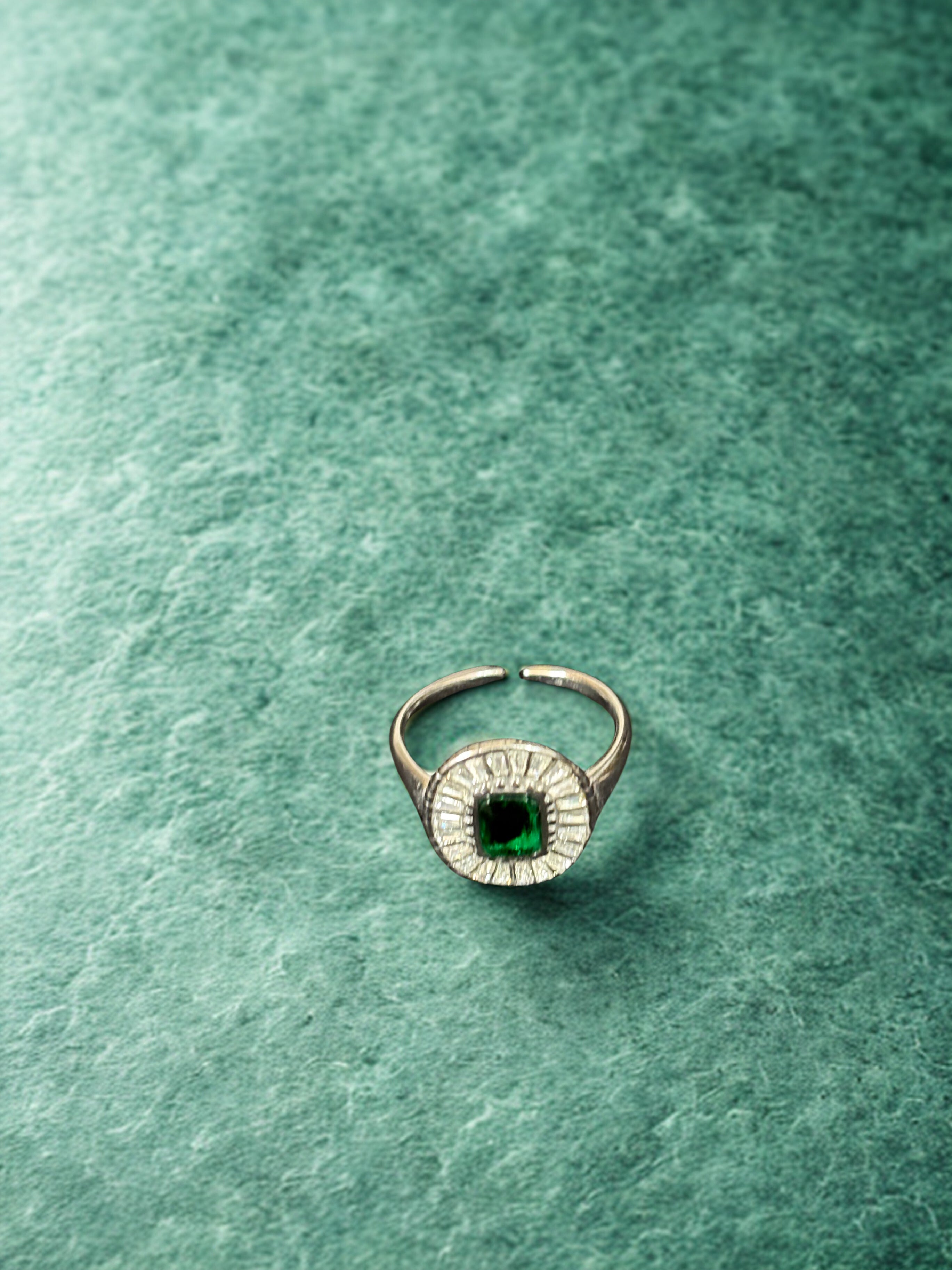 Anillo piedra verde